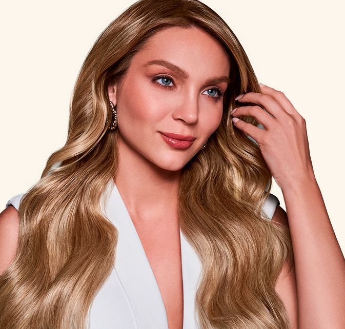 imagem de uma mulher cabelo preto